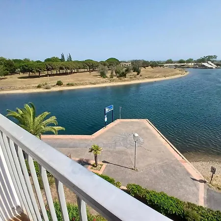 Au Panoramic Apartman